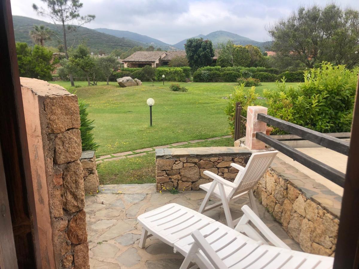 Appartamento In Villaggio, A 150Mt Dal Mare San Teodoro  Exterior foto