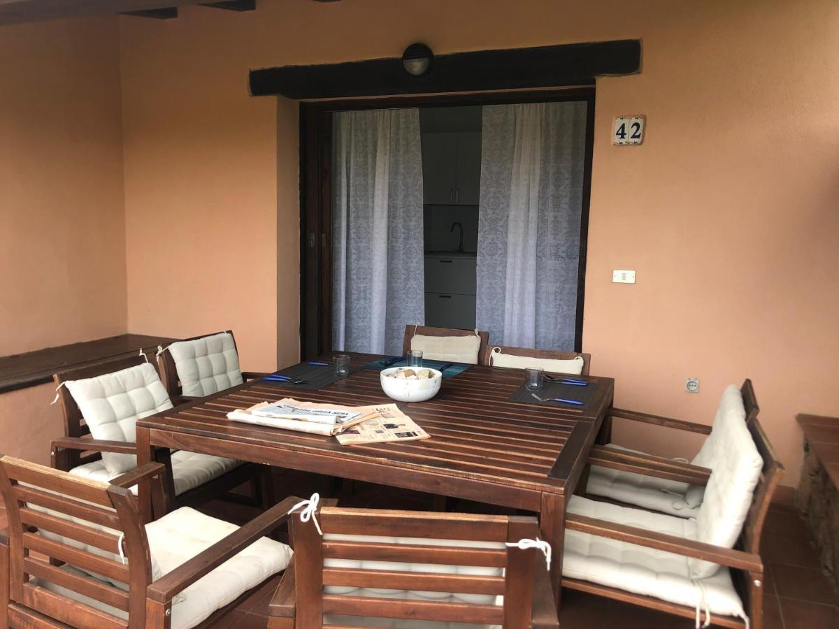 Appartamento In Villaggio, A 150Mt Dal Mare San Teodoro  Exterior foto